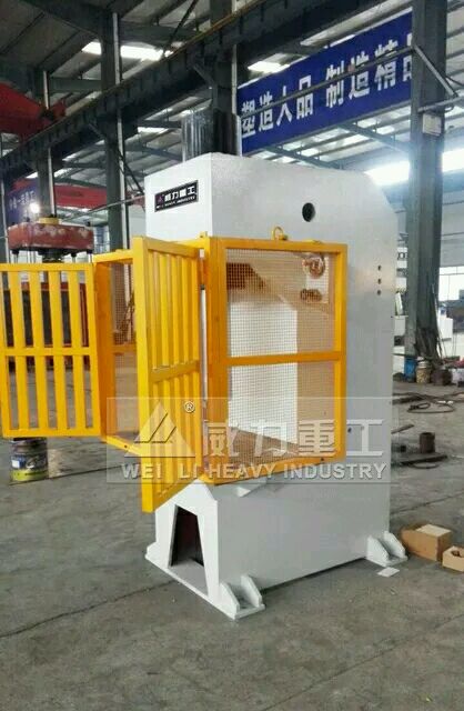 100噸數(shù)控單柱液壓機帶防護罩