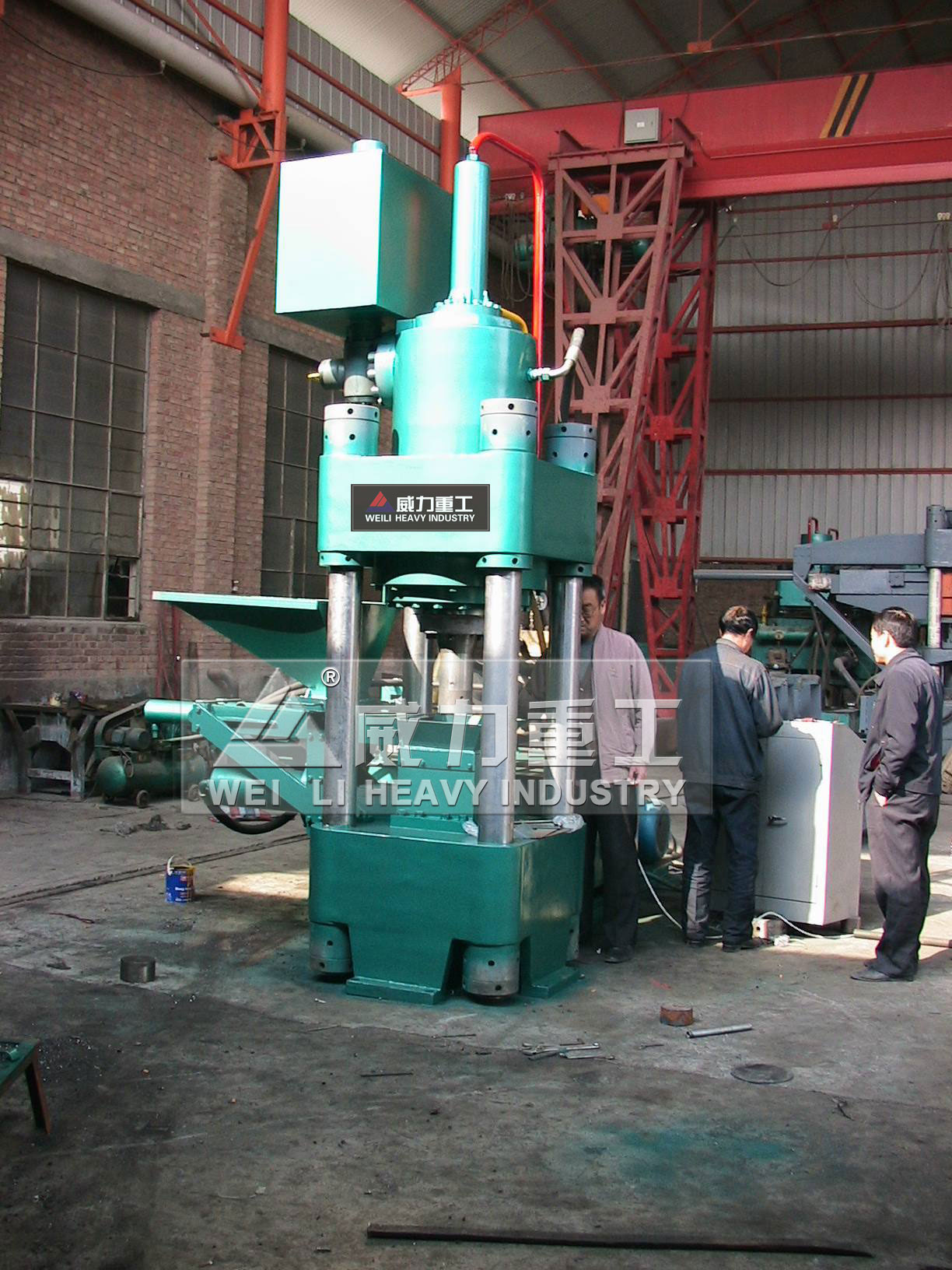金屬屑壓塊機(jī)加工生產(chǎn)車間