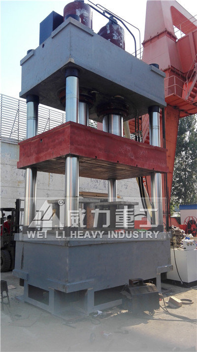 滕州三梁四柱液壓機(jī)廠家直銷(xiāo)