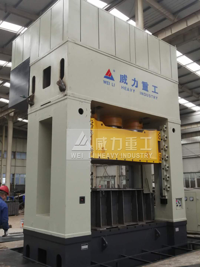 框架式汽車保險杠模壓液壓機(jī)
