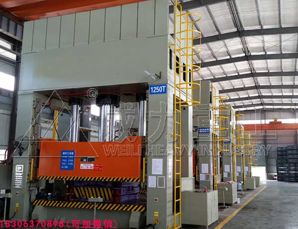 框架式復(fù)合材料熱壓成型機
