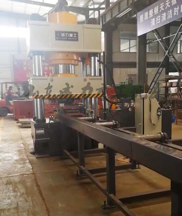 800噸礦用錨桿托盤(pán)液壓機(jī)