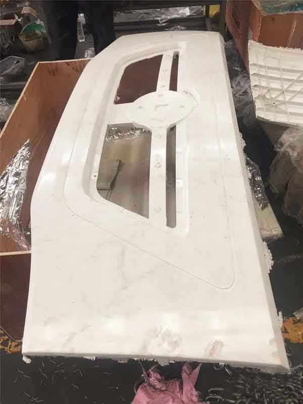 模壓成型SMC汽車保險(xiǎn)杠
