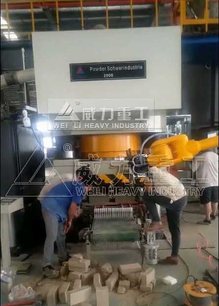 1000噸耐火磚成型液壓機(jī)