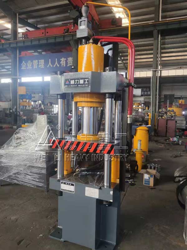 100噸快速汽車(chē)內(nèi)飾件切邊液壓機(jī)