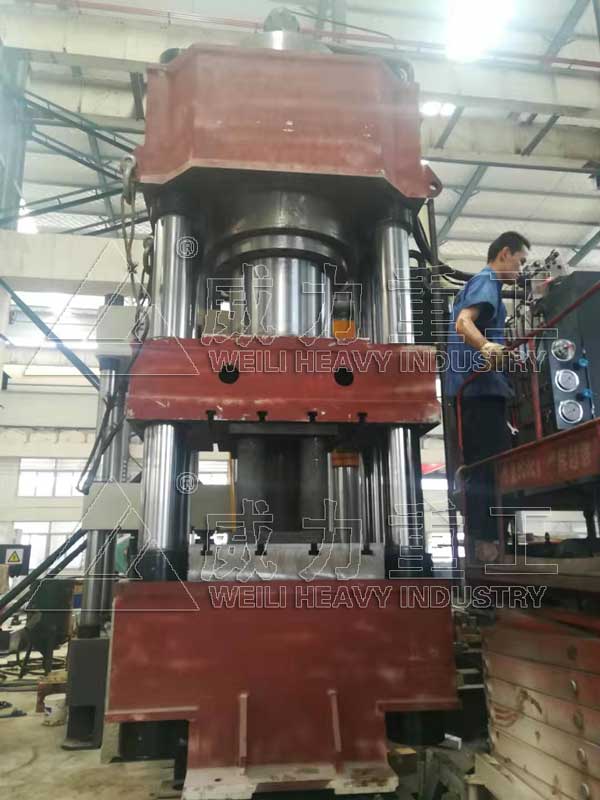 破碎水泥塊液壓機